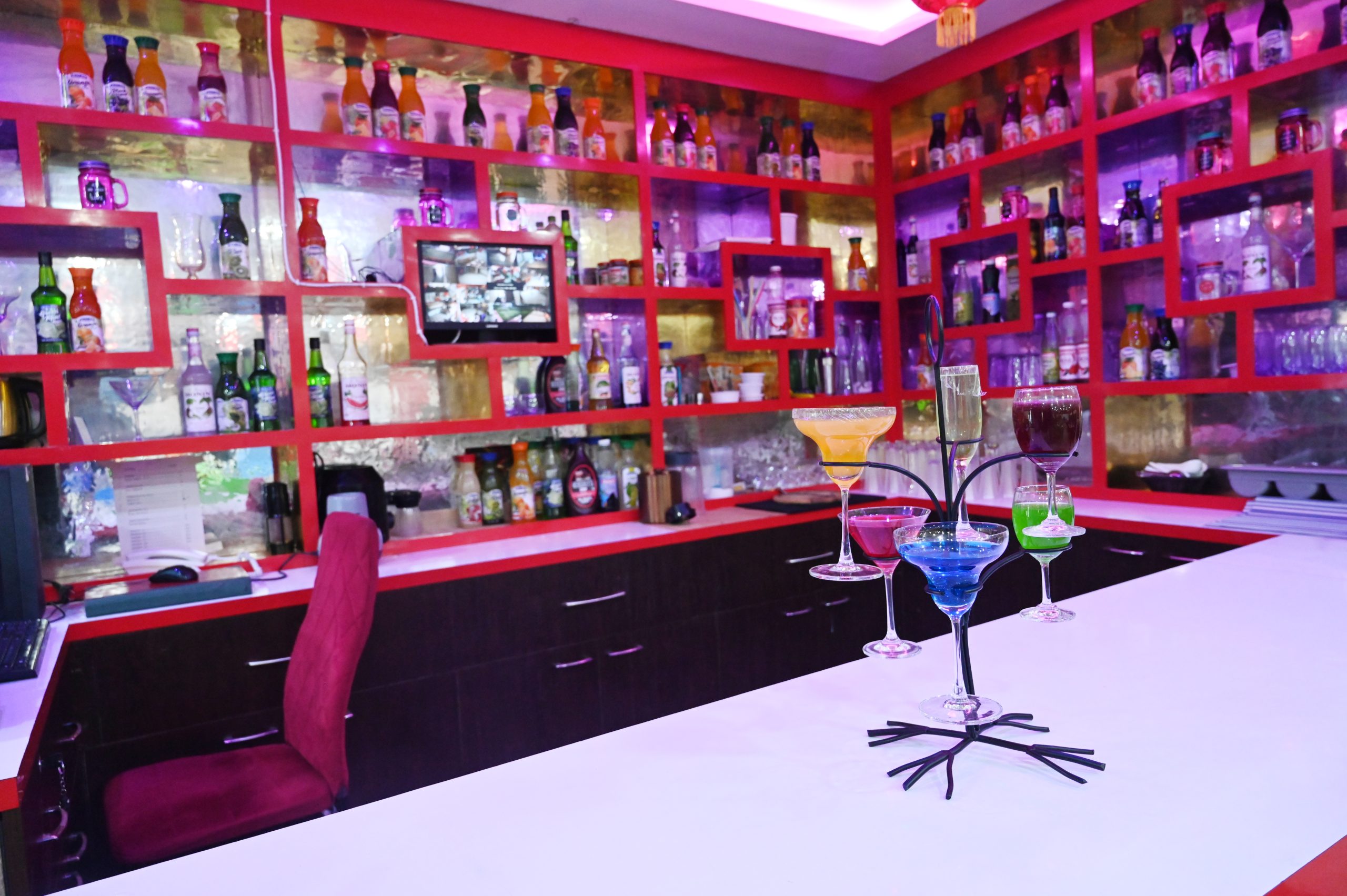 BEER BAR
